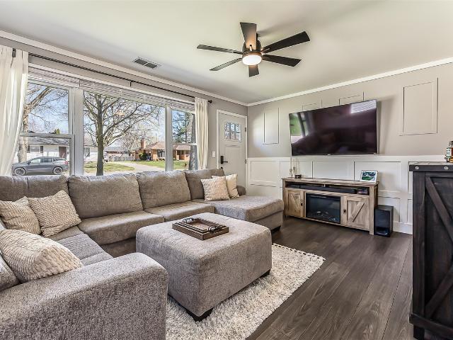 House for sale in Saline