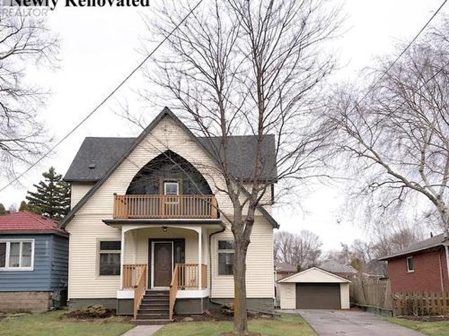 House for sale in Ancaster, Ontario