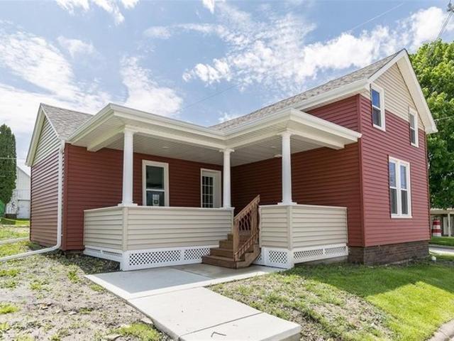 House for sale in Anamosa, Iowa