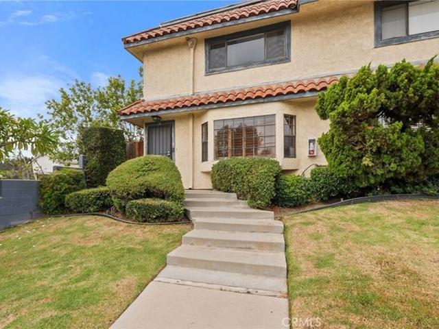 Condo for sale in La Habra, California