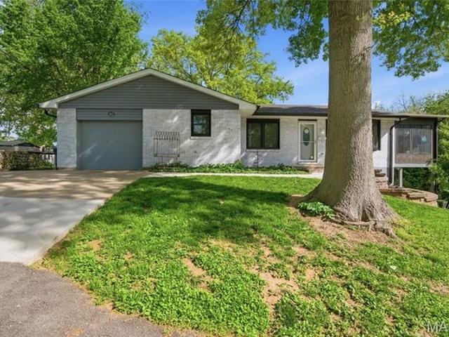 House for sale in Monroe, Illinois