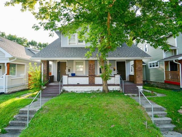 House for sale in Near Eastside, Camby