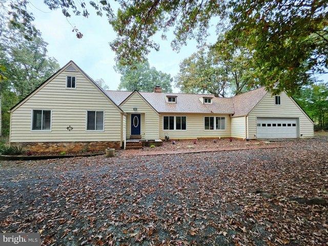 House for sale in Louisa, Louisa County