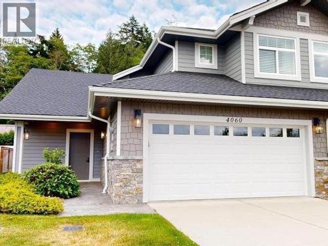 Duplex for sale in Powell River, British Columbia