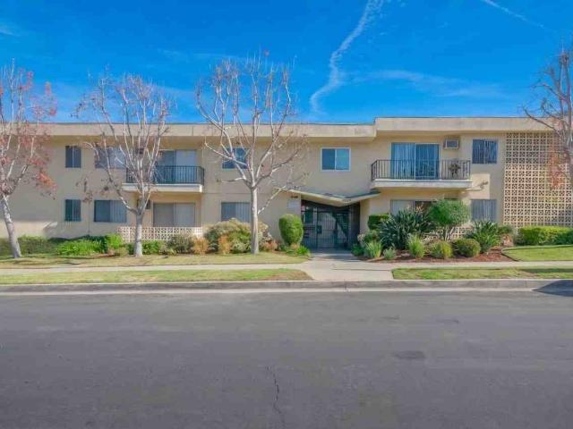 Apartment for rent in Canoga Park, California