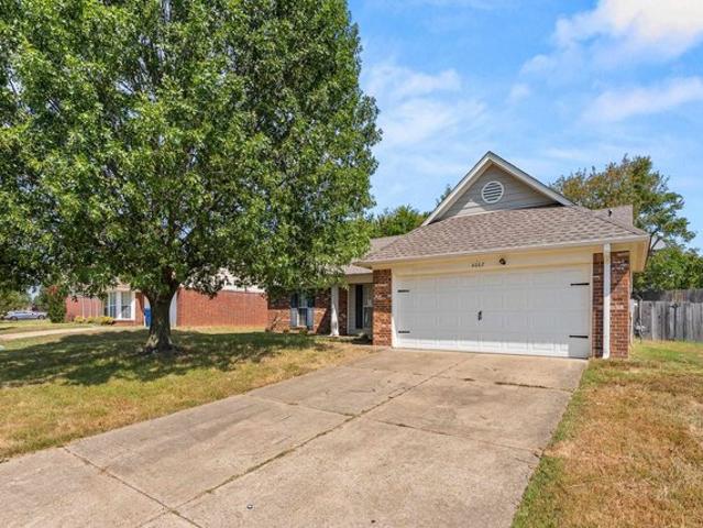 House for sale in Horn Lake, DeSoto County