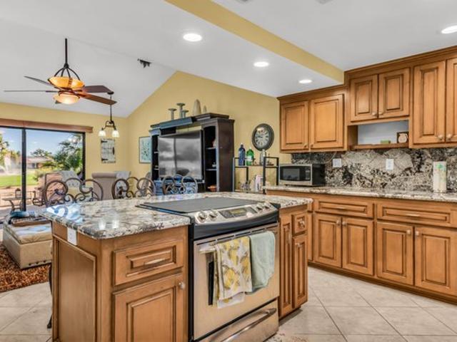 Condo for sale in Palm Desert, California