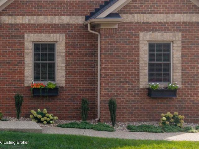 House for sale in Floyd County, Indiana