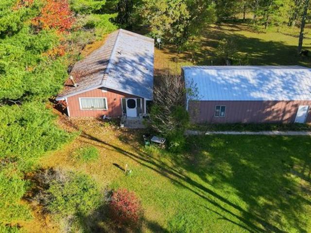 House for sale in Luther, Lake County