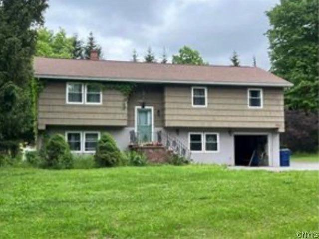 House for sale in Jamesville, New York