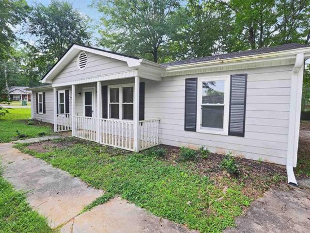 House for sale in Hope Hull, Alabama