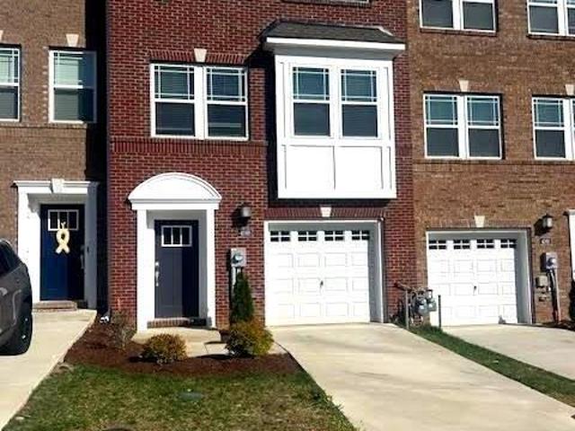Townhouse for rent in White Plains