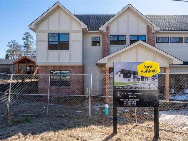 Townhouse for sale in Tucker, Georgia