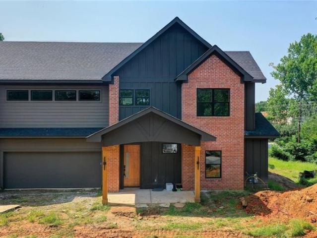 Townhouse for sale in Tucker, DeKalb County