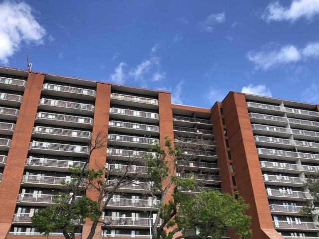 Apartment for sale in Wedgewood, Alberta