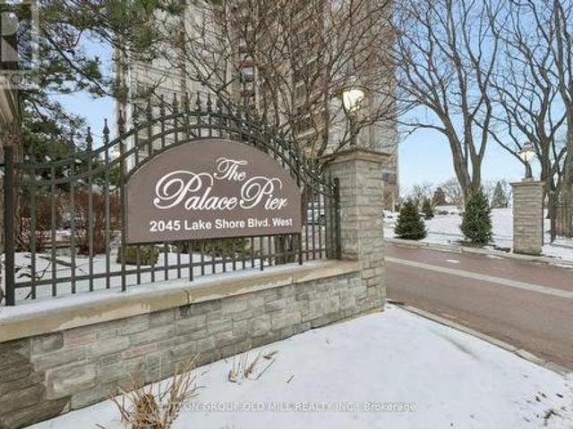 Condo for sale in Woburn, Ontario