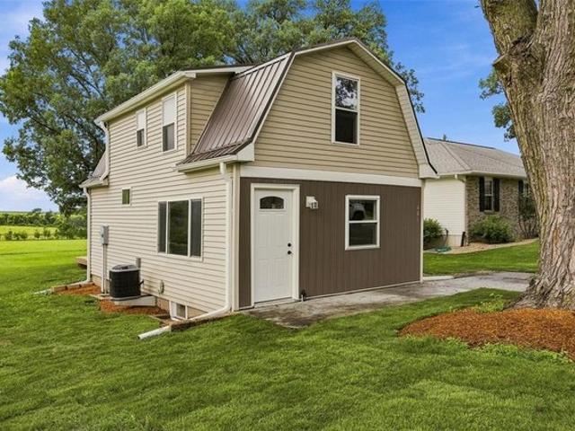 House for sale in Linn, Iowa