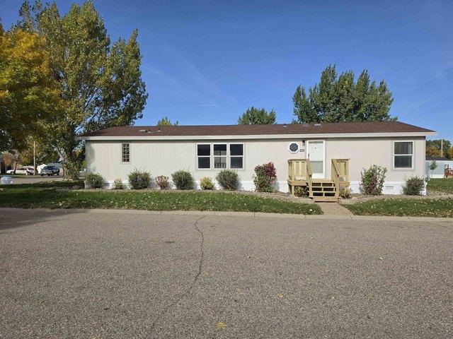 House for sale in Minot, Ward County