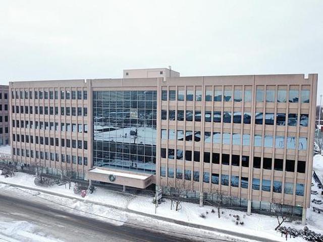 Commercial for rent in St. Leonard's, Quebec