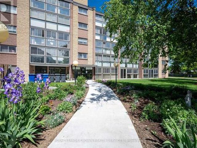 Condo for sale in Cambridge, Southwestern Ontario