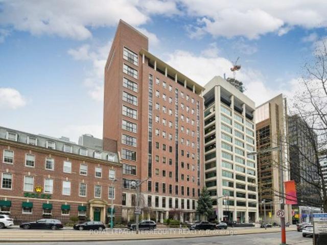 Condo for sale in Woburn, Ontario