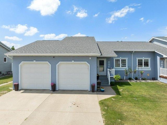 Townhouse for sale in Surrey, North Dakota