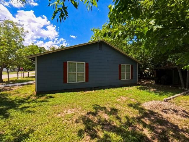 House for sale in Bandera House for sale in Bandera