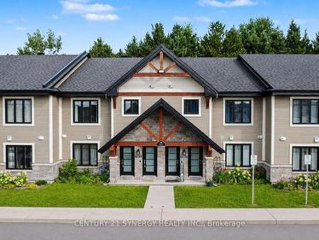 Townhouse for sale in Faubourg Ste-Marie, Russell