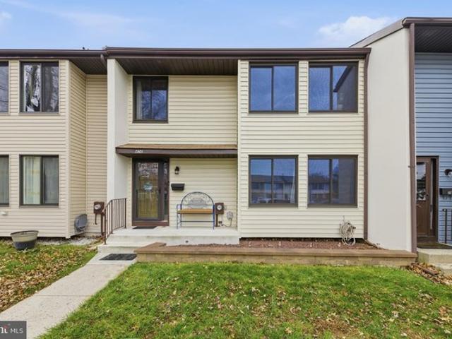 Townhouse for sale in Hightstown, New Jersey