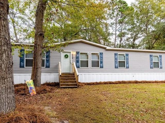 House for sale in Bonneau, South Carolina