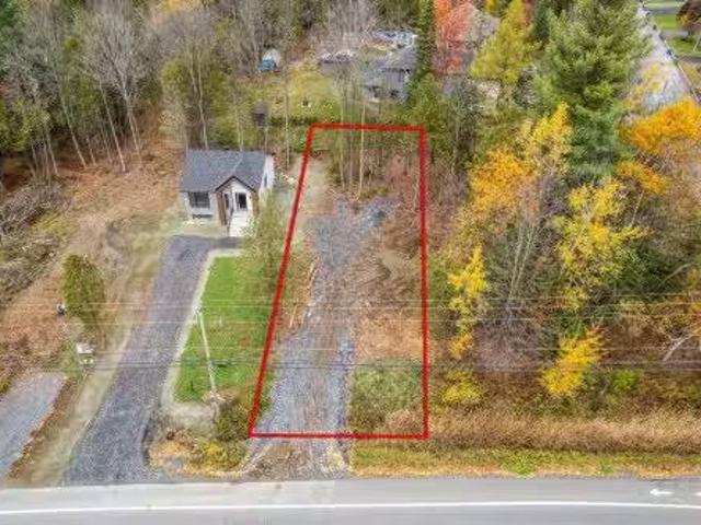 House for sale in Memphrémagog, Quebec