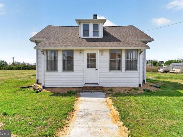 House for sale in Crisfield, Maryland