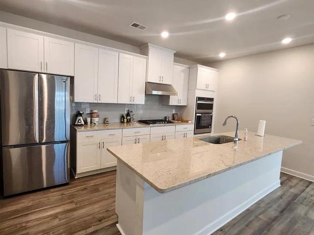 Property for rent in Mecklenburg, North Carolina