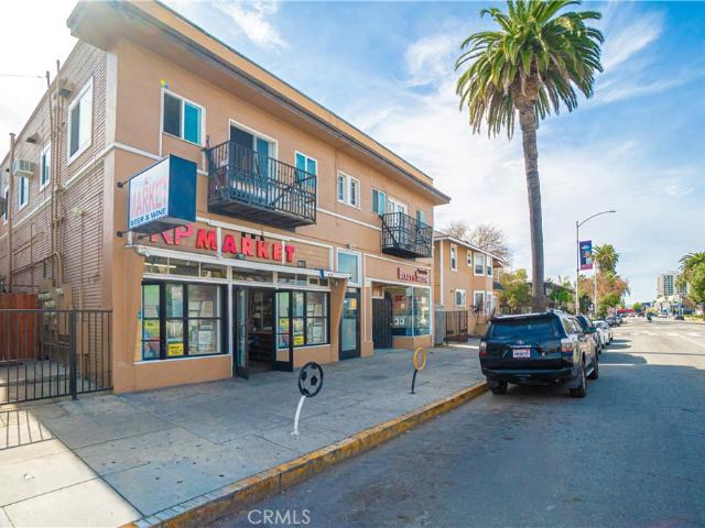 House for sale in Long Beach, California