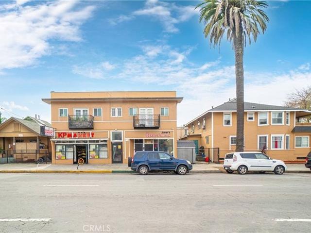 House for sale in Long Beach, California