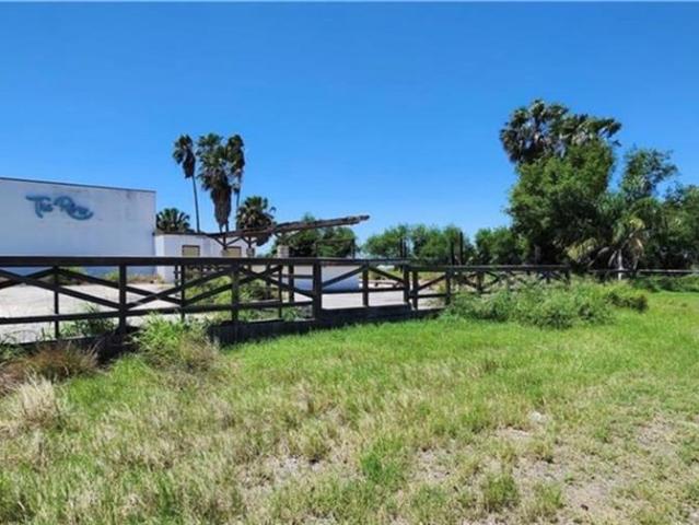 Commercial for sale in Madero, Mission