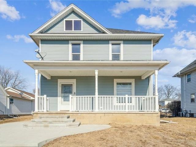 House for sale in Cedar, Iowa