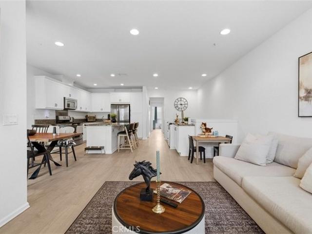 Townhouse for sale in Foothill Ranch, California