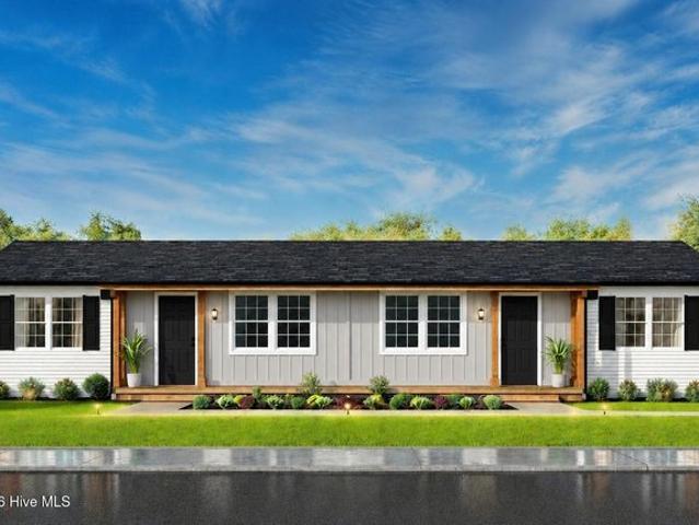 House for sale in Hubert, North Carolina