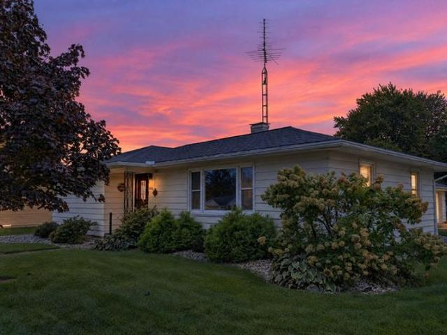 House for sale in Rockford, Mercer County