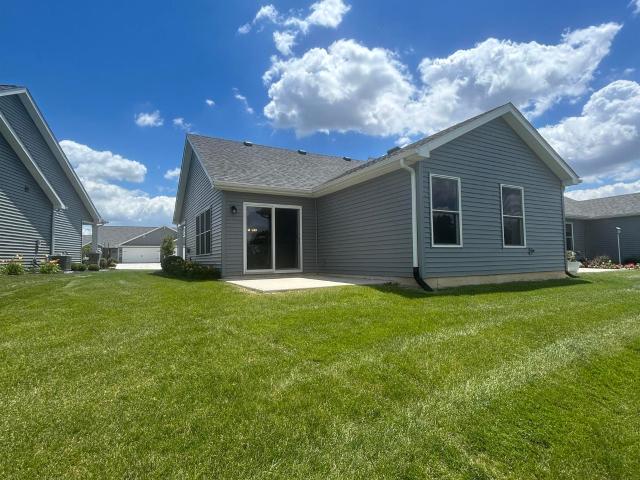 Condo for sale in Roanoke, Indiana
