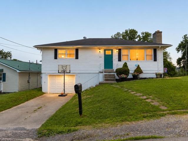 House for sale in Bridgeport, West Virginia