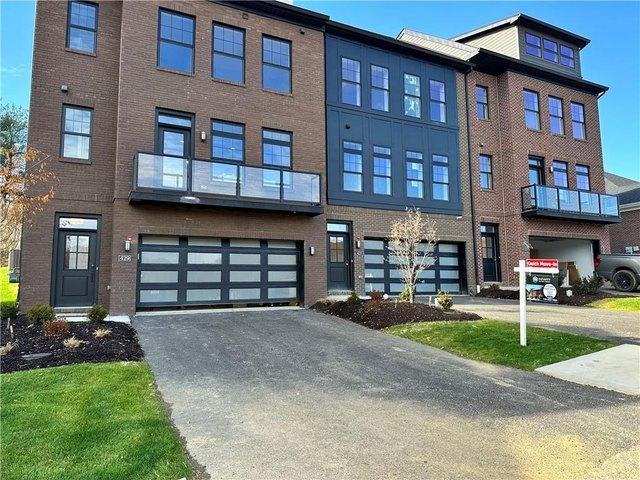 Townhouse for sale in Venetia, Pennsylvania
