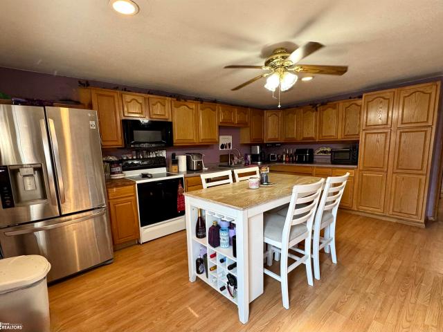 House for sale in Creston, Iowa