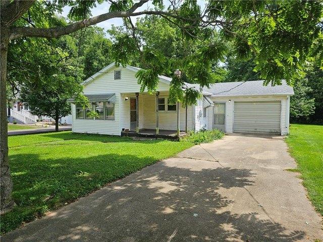 House for sale in Greenup, Illinois