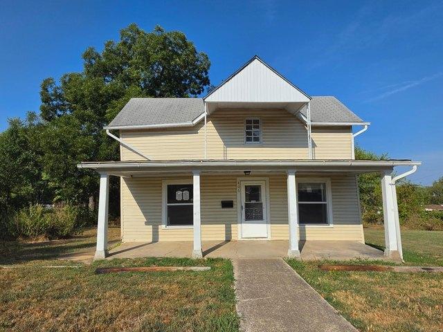 House for sale in Willow Springs, Howell County