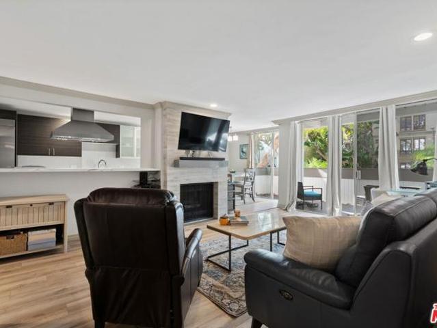 Condo for sale in Beverly Hills, California