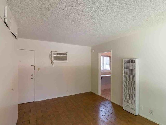Apartment for rent in Glendale, California