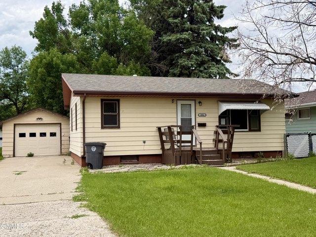 House for sale in Bowbells, North Dakota