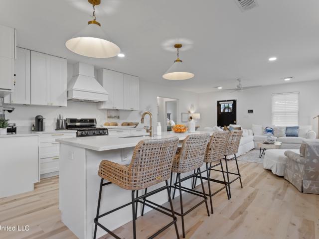 House for sale in Ocean Springs, Mississippi